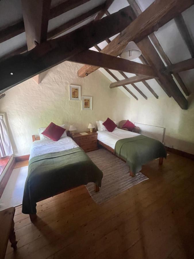The Old Barn Bed & Breakfast Barry Luaran gambar